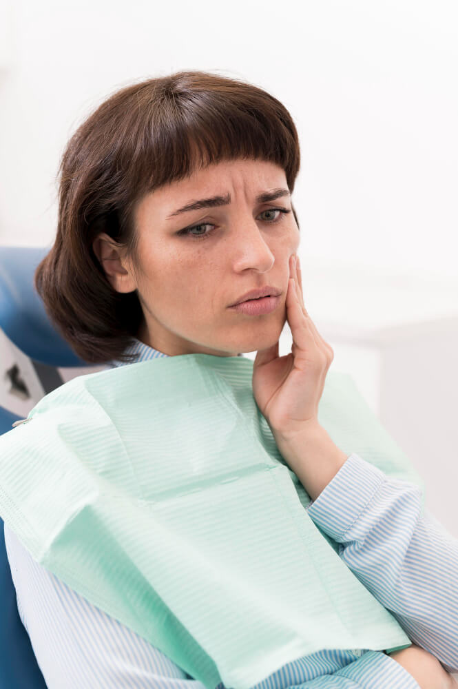 התמודדות עם כאבי שיניים: גורמים ופתרונות