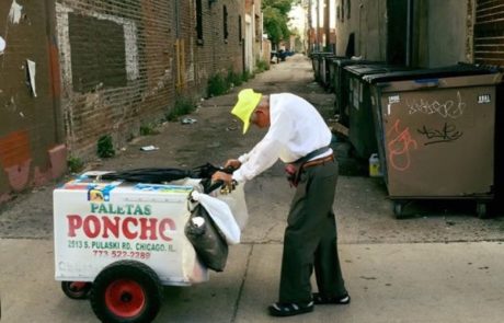 תמונה קורעת לב הביאה את האינטרנט לתרום יותר מ-253,000 דולר לגבר בן 89