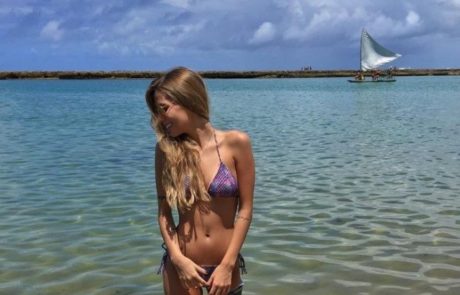 דוגמנית קטועת רגל מראה באינסטגרם עד כמה היא שלמה עם גופה